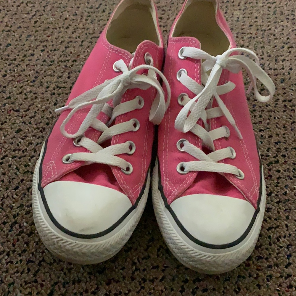 Pink converse shoes